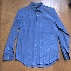 Banana Republic Collared Long Sleeve Button Down